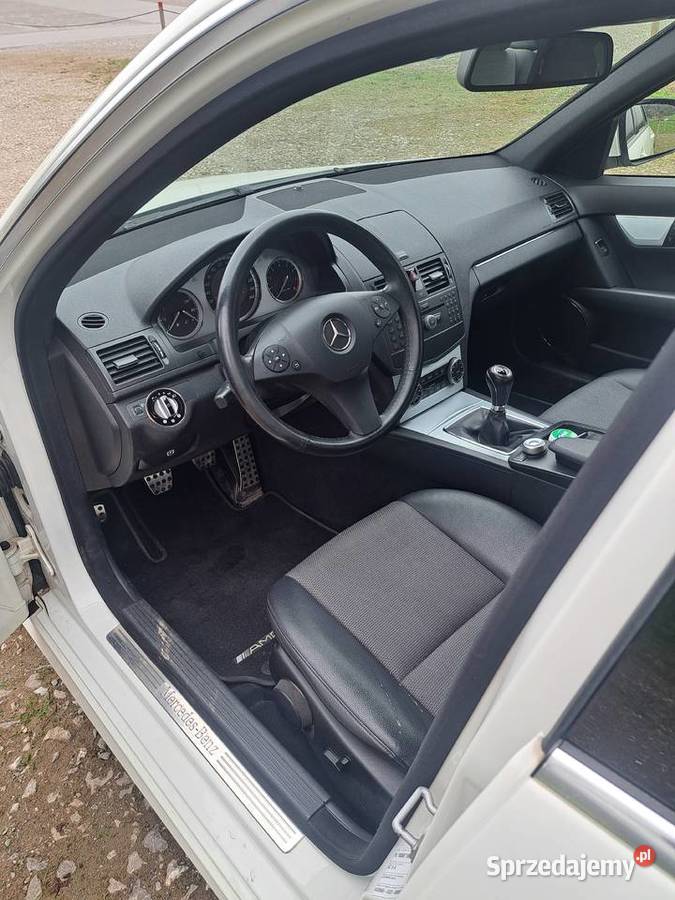 Mercedes w 204 Grabowiec