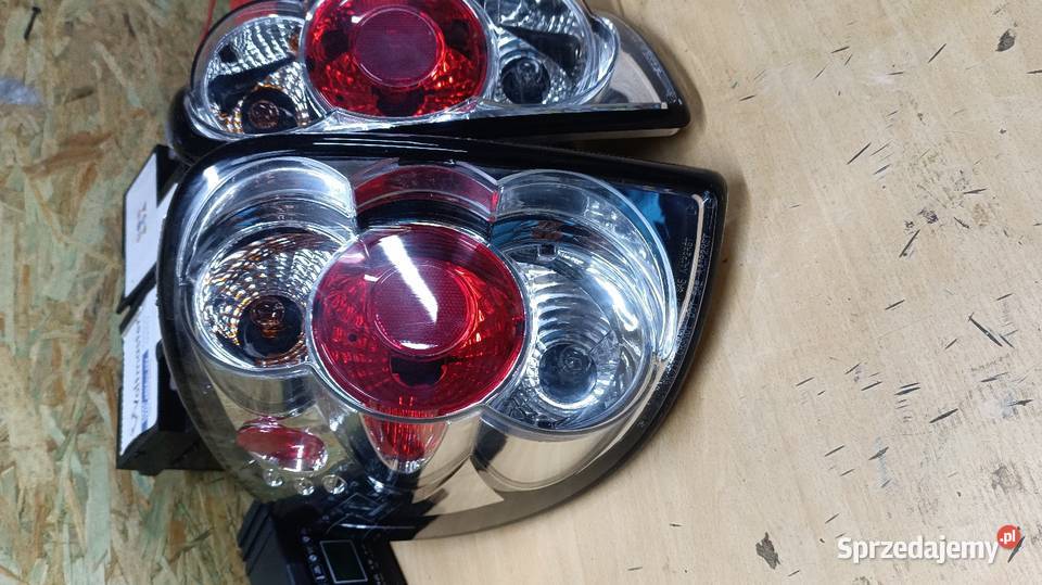 Lampy tył nowe Chrysler Voyager 0107 Dodge Grand osobowe Częstochowa