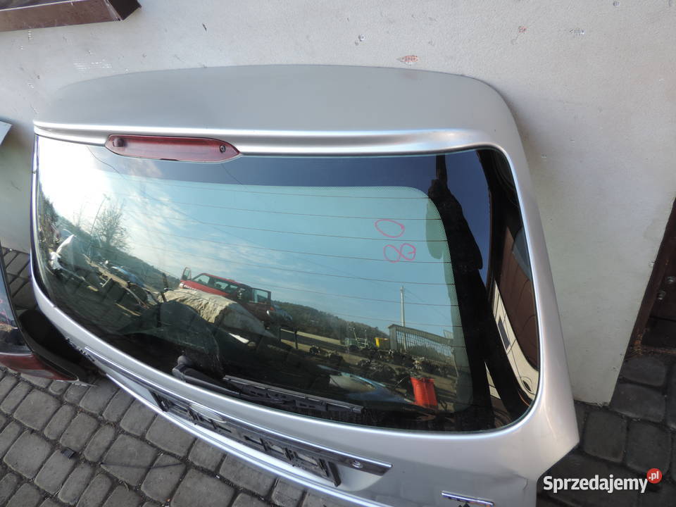 FORD FOCUS MK1 KOMBI KLAPA BAGAŻNIKA TYŁ KOLOR Nowy Sącz
