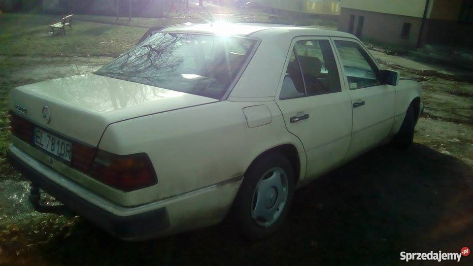 Niezniszczalny Mercedes 124 Weteran dróg światła przeciwmgielne W124 Przytyk sprzedam