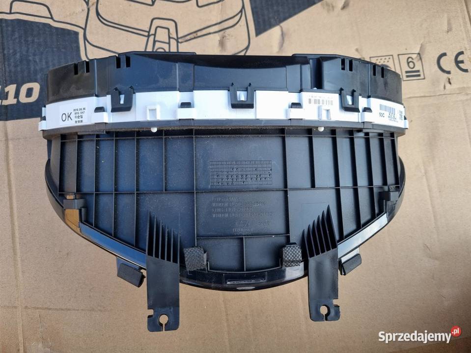 LICZNIK ZEGARY HYUNDAI i40 LIFT 940233Z640 17 Wyposażenie wnętrza sprzedam