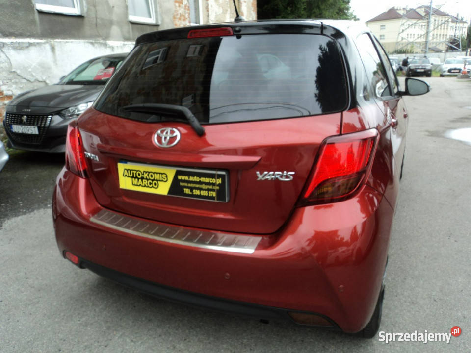 Toyota Yaris sprzedam ŁADNĄ toyote YARIS Z2015r