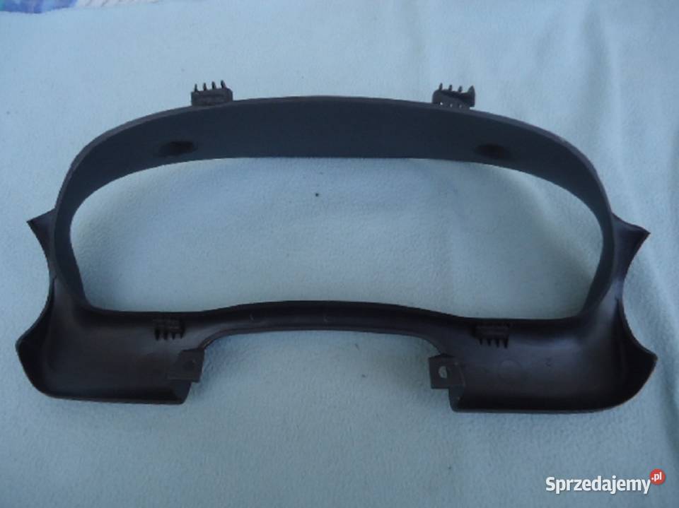RAMKA OBUDOWA LICZNIKA OPEL ASTRA F 1 SUPER STAN Jaworzno