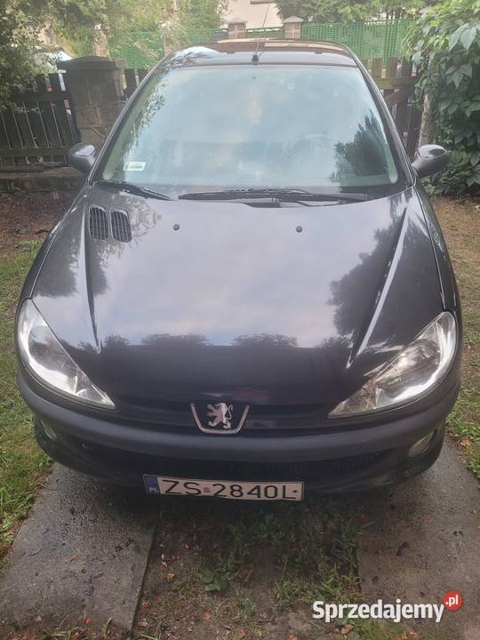 Peugeot 206 14 benzyna 2003 r czarny Szczecin
