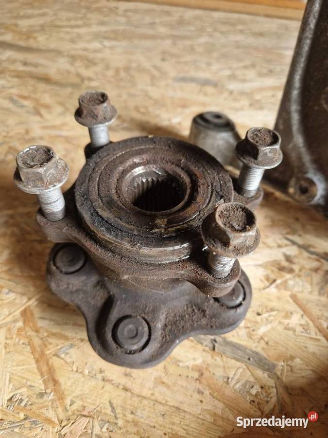 Wahacz zawrotnica lozysko piasta 350z nissan Blochy