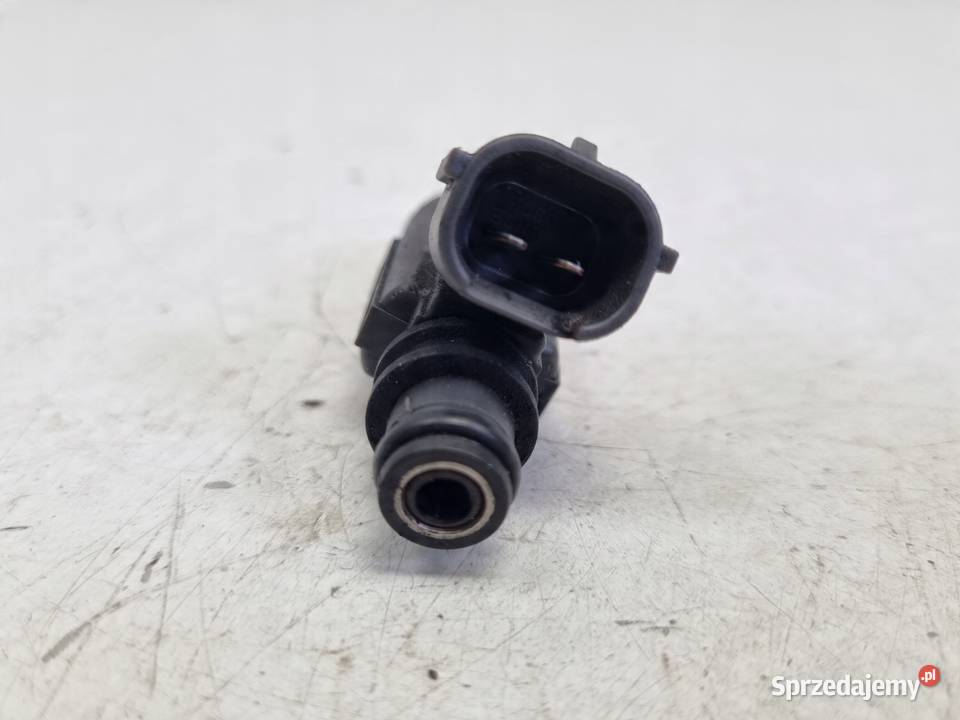 Suzuki Vitara I 16 16V WTRYSKIWACZ 770041C osobowe Kompresory klimatyzacji