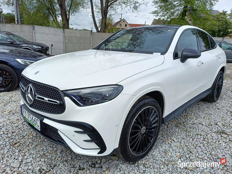 MERCEDESBENZ GLC 300 E 2024 199900 ccm 313 Warszawa
