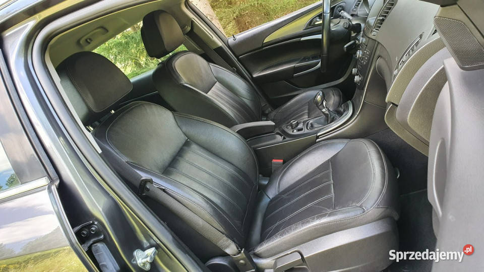 Opel Insignia 16T 180 Sports Tourer NAVI Skóra autoalarm Chmielnik sprzedam