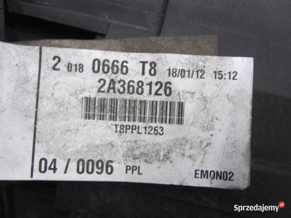 PEUGEOT 3008 I 12r lampa prawa przód 9685472680 Kielce