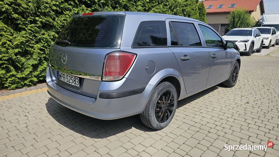 Opel Astra H 17 CDTI Samochody osobowe Piastów sprzedam