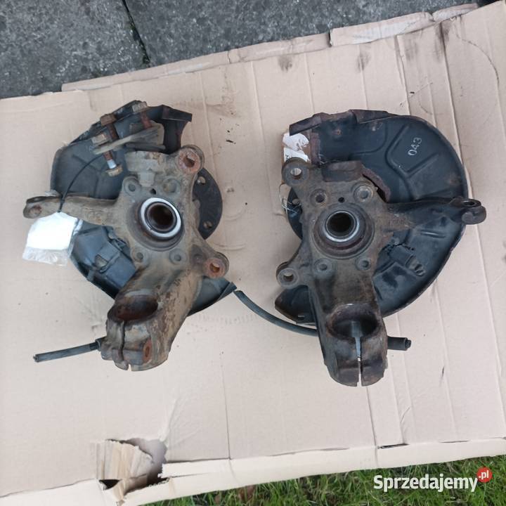 VW Touran 1 zwrotnica piasta lewa prawa łożyska kół Skoczów
