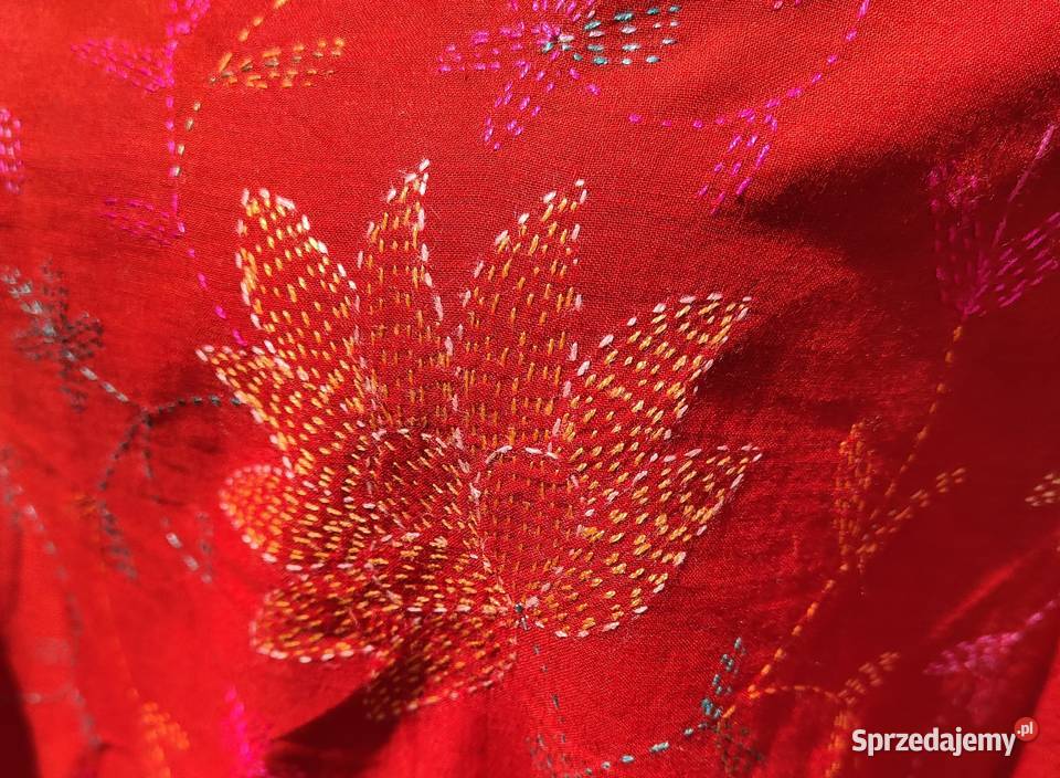 Duża chusta szal dupatta haftowana czerwona Dla kobiet zachodniopomorskie