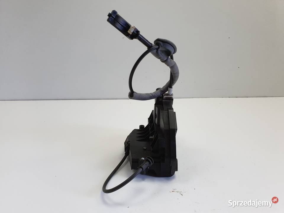 Renault Clio IV ZAMEK DRZWI prawy tył PASAŻERA