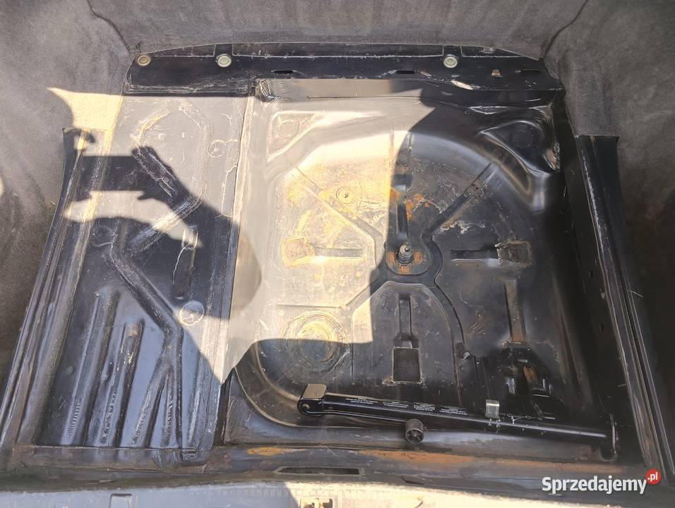 Mercedes BenzW12430DAutomatNA CZĘŚCI W124 Brzeźno sprzedam