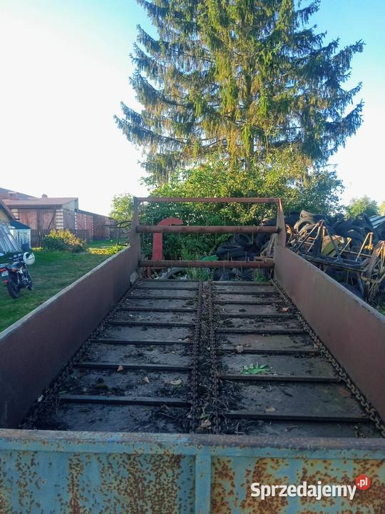 Rozrzutnik jedno osiowy Rozrzutniki obornika Gęś