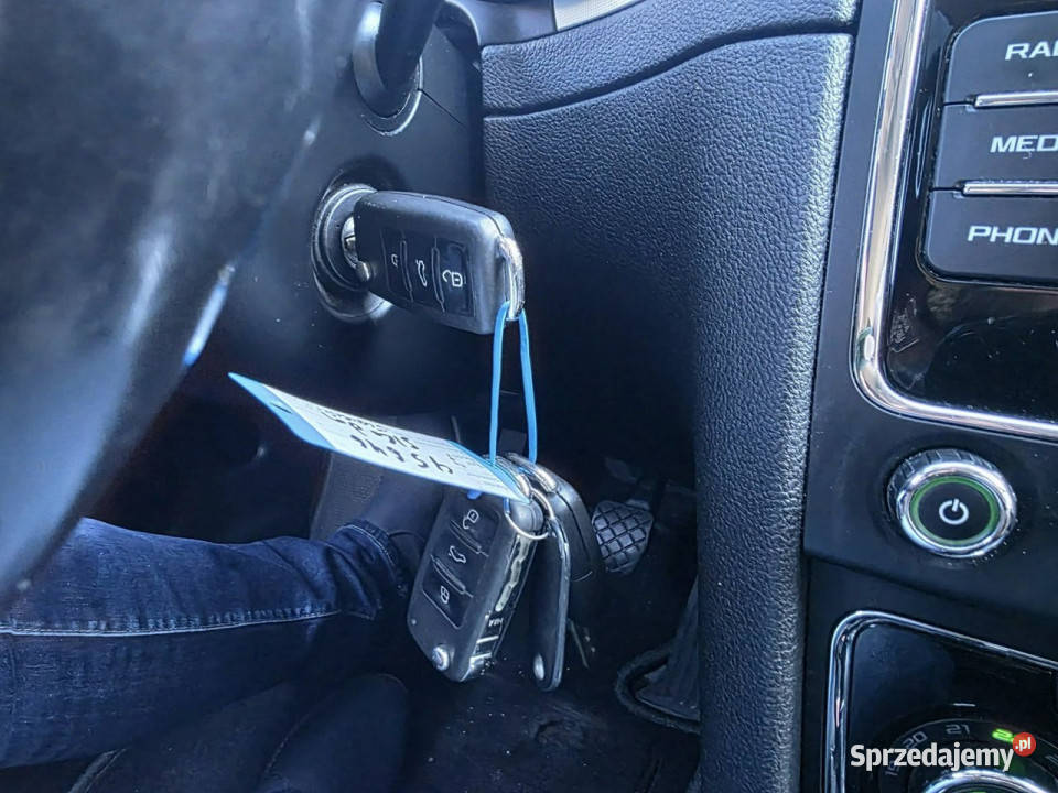 koda Superb 18 TSI 160 Skóra Grzane 4 Fotele immobilizer pomorskie