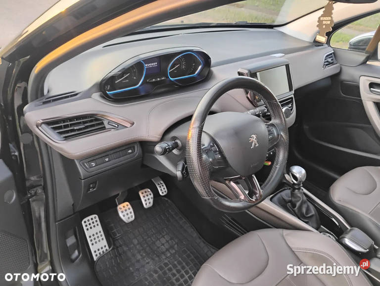 PEUGEOT 2008 LED 2013r 16HDI 115 Jasne wnętrze Parczew