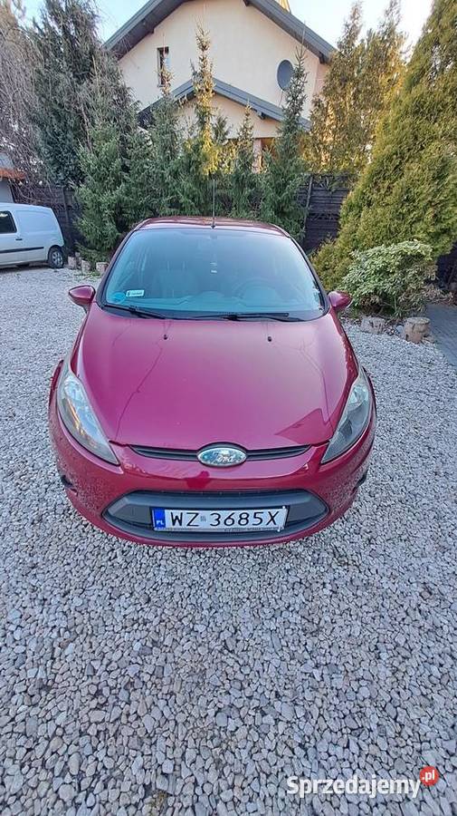Ford Fiesta 12 benzyna nieuszkodzony sprzedam