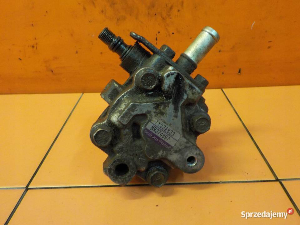 PAJERO II 25 TD 01r pompa wspomagania MR374897 Suków sprzedam