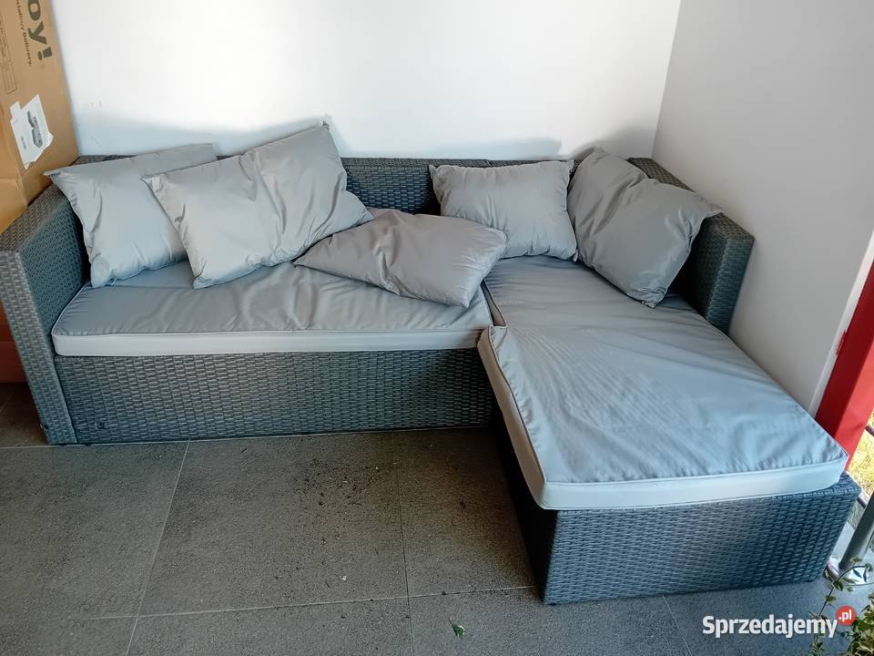 Zestaw mebli ogrodowych narożnik z technorattanu Ciechanowiec sprzedam