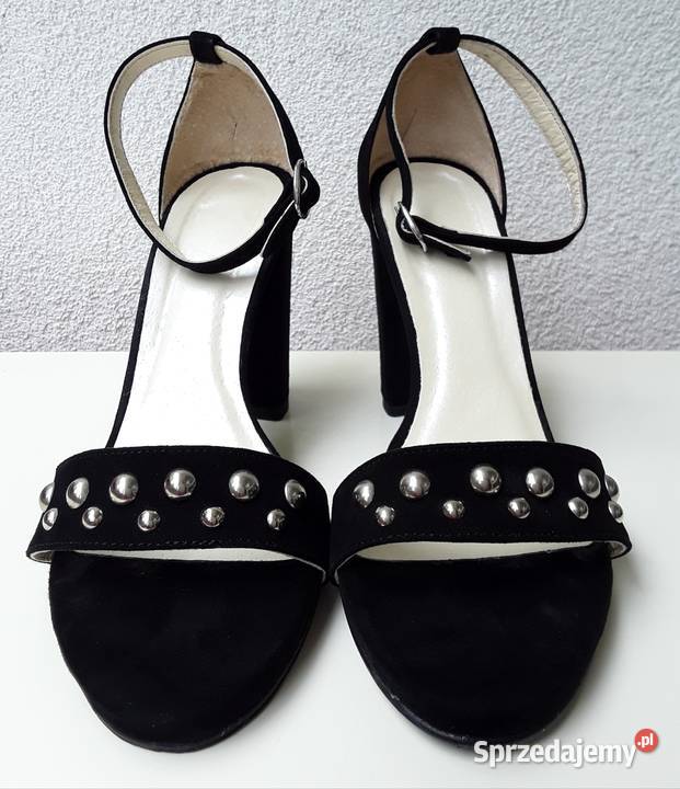 Zamszowe sandałki na obcasie r39 Warszawa