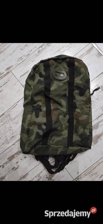 Sprzedam mundury wojskowe Marki sprzedam