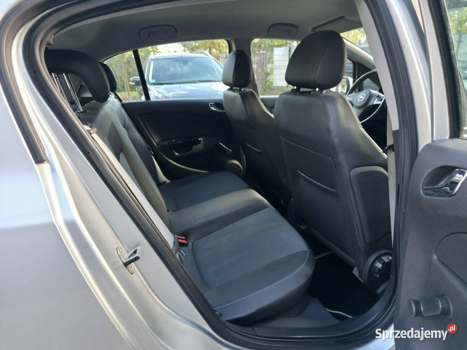 Opel Corsa 12 Benzyna Serwisowany Gwarancja lakier metallic Piekoszów sprzedam