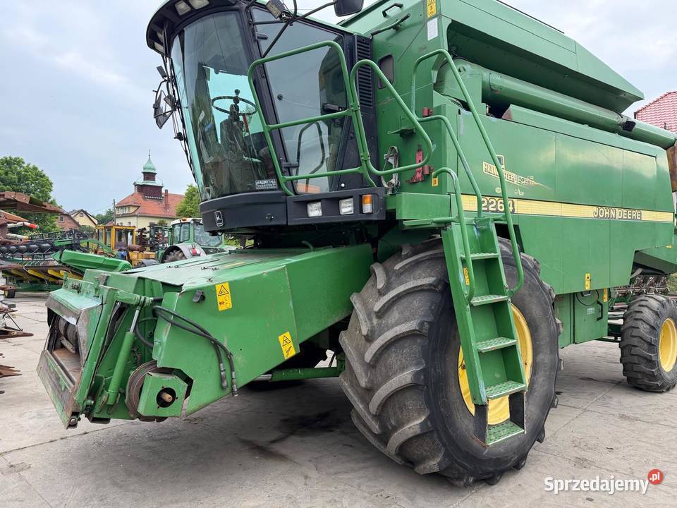 Kombajn zbożowy John Deere 2264 HM heder 6m stół Nowa Ruda
