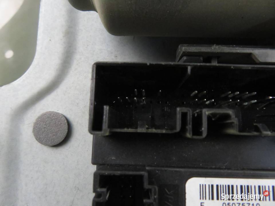 PODNOŚNIK SZYBY LEWY PRZEDNI VW CADDY III Mechanizmy opuszczania szyb