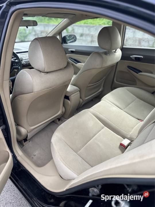 Sprzedam Honda Civic 8 z USA automat czujnik deszczu Rzeszów sprzedam