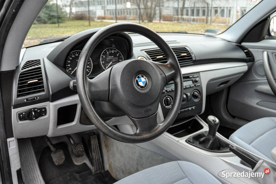BMW Seria 1 Lift 2009 r Bezwypadkowy