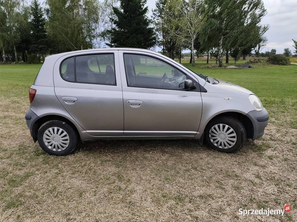 Toyota Yaris benzyna Grobniki