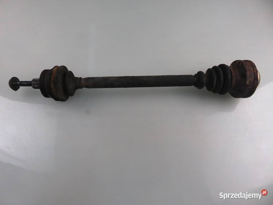 PÓŁOŚ LEWA TYLNA AUDI A4 B7 30 TDI