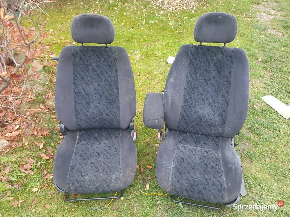 Fotel lewy kierowcy Opel Zafira A 9905 z Kraków