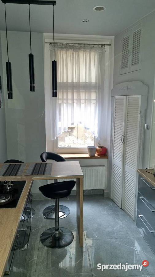 Mieszkanie w centrum miasta 111m2 4pok Liczba pokoi 4 Legnica