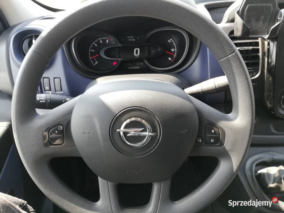 Opel Vivaro II 9osobowy6drzwiowy światła do jazdy dziennej Kalwaria Zebrzydowska