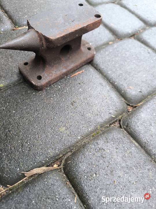 Zestaw przedmiotów kowalskich z dawnych lat Dom i Ogród Radomsko