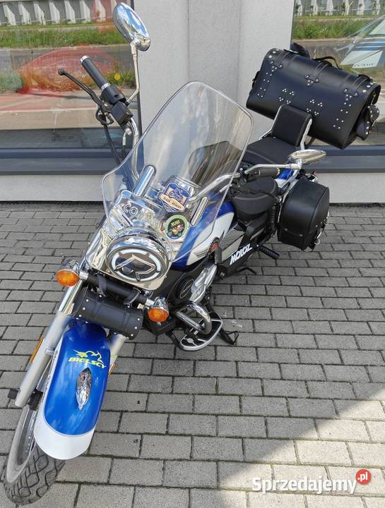 UM RENEGADE COMMANDO CLASSIC DELUXE 125 2022 czterosuwowy Bielsko-Biała