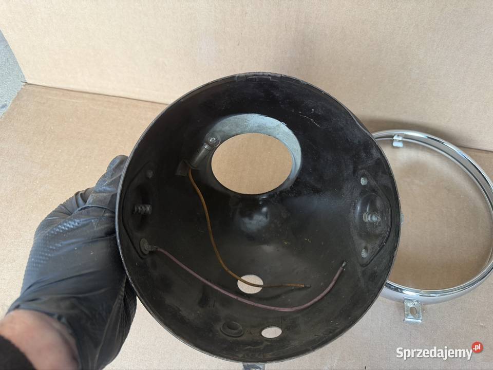 Iż 49 350 M72 skorupa obudowa lampy przedniej Piaseczno