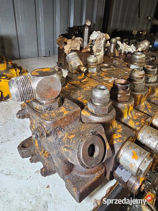 Rozdzielacz Hydrauliczny Case 580 D 580 G 680 K Układ hydrauliczny pomorskie Gdynia