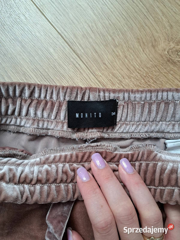 pudroworóżowe welurowe spodnie dresowe mohito 34 Trąbki Wielkie sprzedam