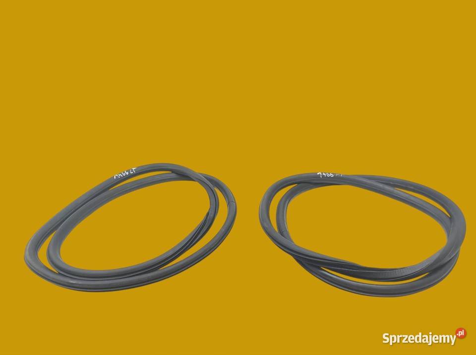 USZCZELKA DRZWI PRAWY LEWY TYŁ KPL KOMBI osobowe