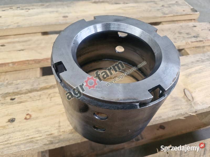 Obudowa kosza Valtra C90 M120 T130 XM130 dolnośląskie Byków sprzedam