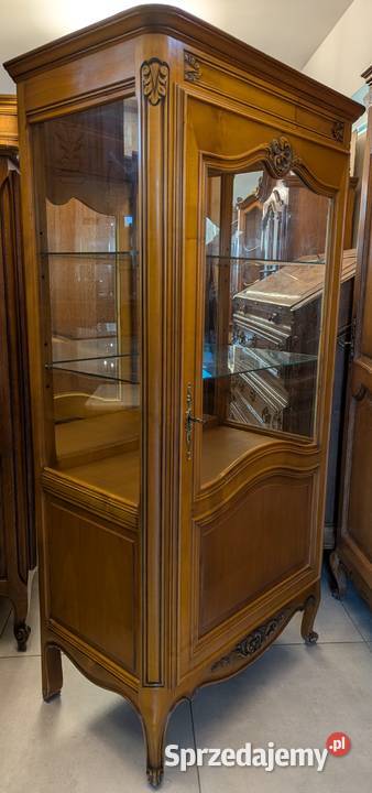 Piękna witrynaserwantka ludwikowska orzechsklep śląskie Dąbrowa Górnicza