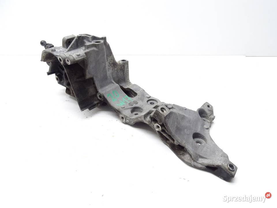ŁAPA MOCOWANIE WSPORNIK ALTERNATORA 04L903143E osobowe
