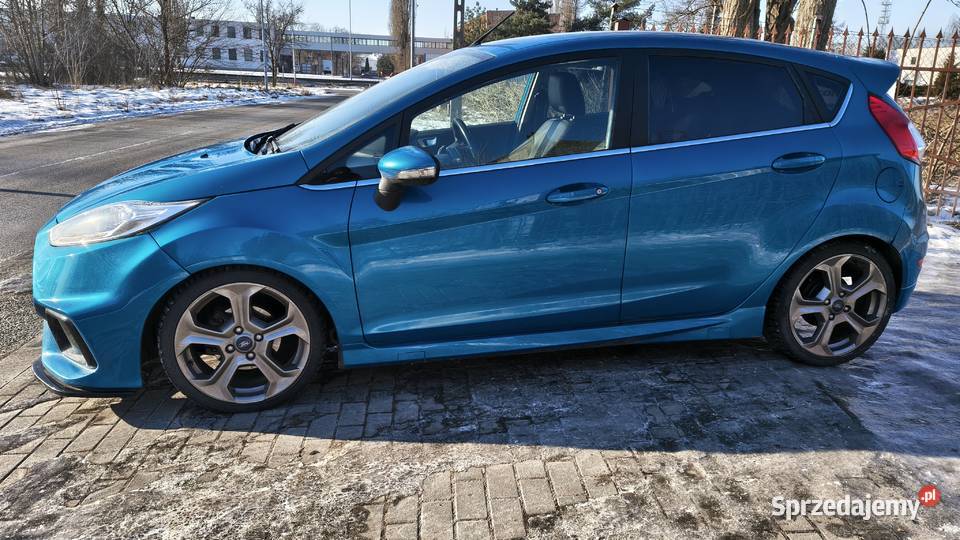 Ford Fiesta mk7 LIFT śliczna 16 HDi 2013r Fiesta kujawsko-pomorskie Toruń sprzedam