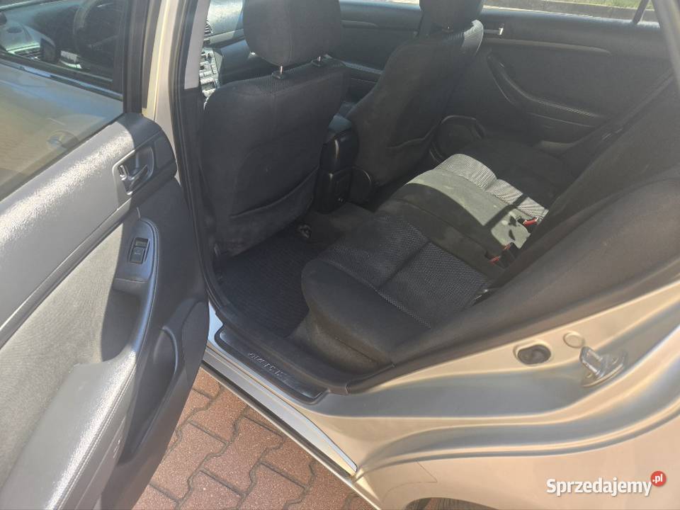 Toyota Avensis 20 Diesel 2005 długie opłaty Rok produkcji 2005 Łódź sprzedam