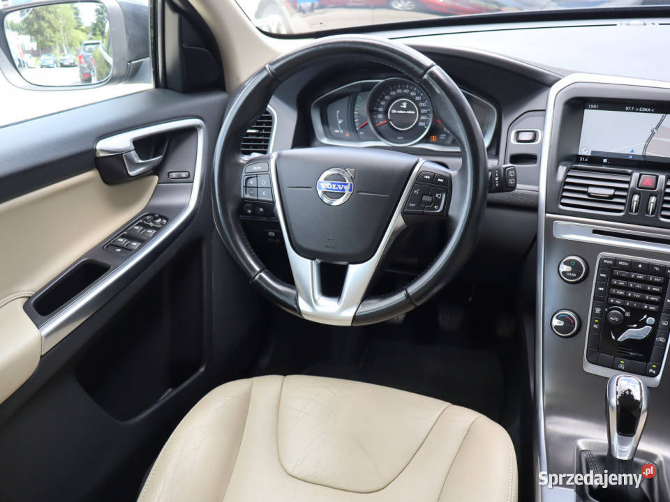 Volvo XC60 D4 światła przeciwmgielne Volvo śląskie Katowice