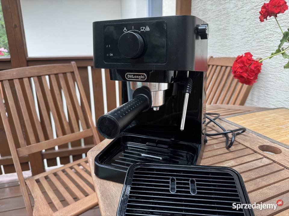 Ekspres kolbowy DeLonghi Stilosa EC 230BK