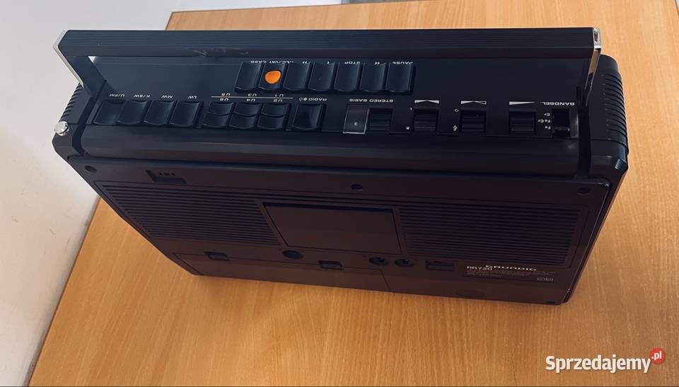 Radiomagnetofon Grundig RR720